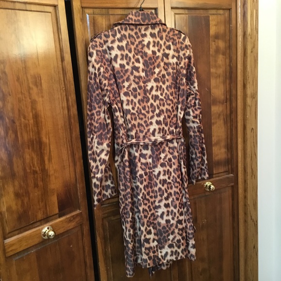 Beautiful Leopard motif trench coat, size S, pockets, belt, epilates - Picture 3 of 4